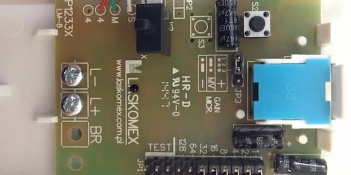 Przewodnik po programowaniu chipa do domofonu i skuteczne unikanie problemów z dostępem