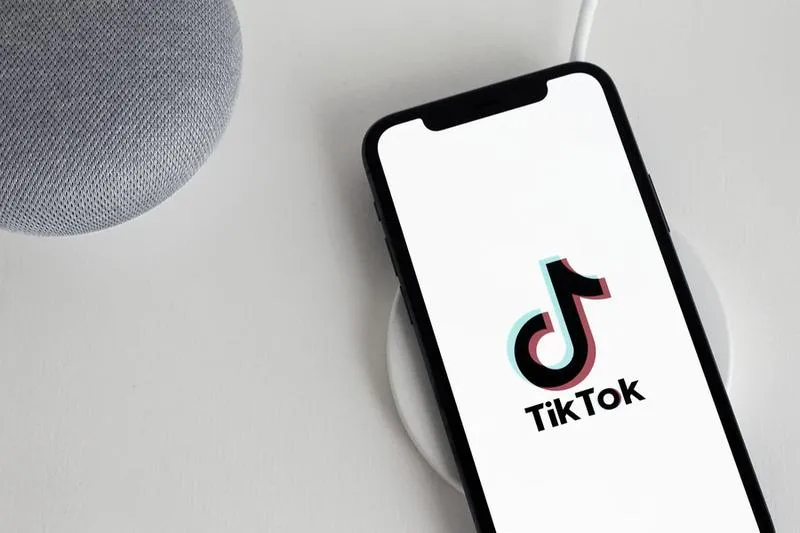 Bezpieczeństwo dzieci w TikToku