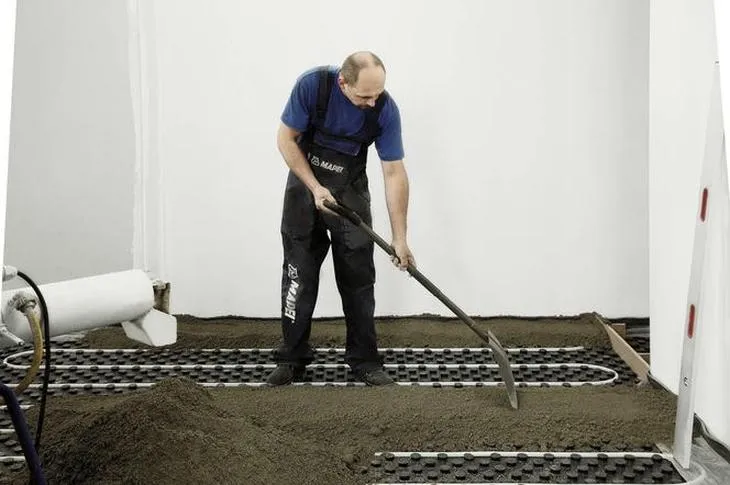 Montaż ogrzewania podłogowego